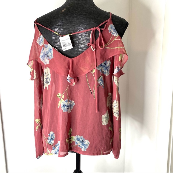 Soprano Nordstrom Rack NWT Cold Shoulder Floral Top - Picture 6 of 12